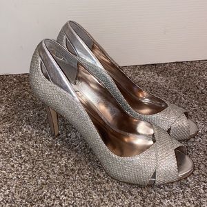 Glittery ALFANI heels (Size: 6.5)